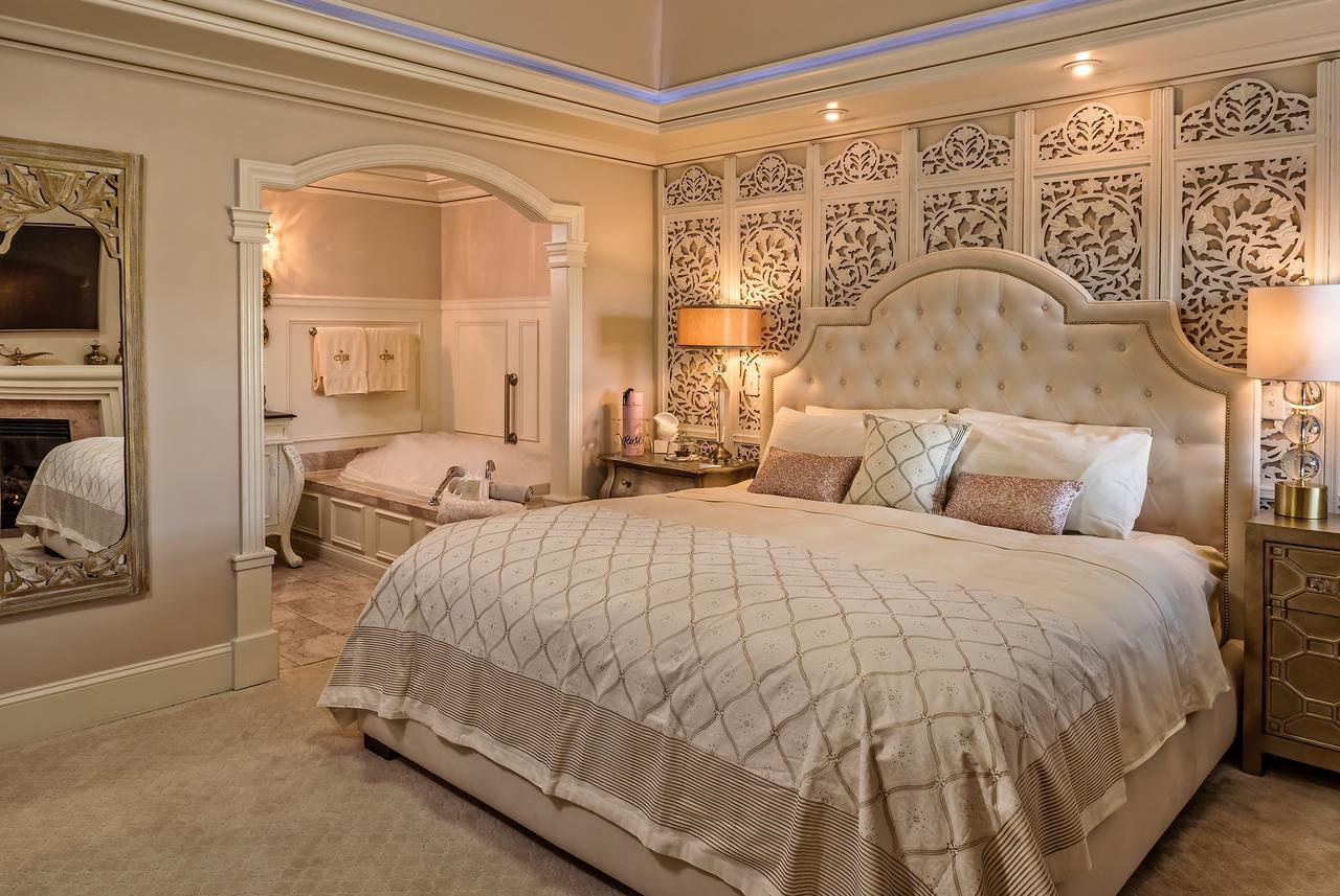 Cameo Heights Mansion And The Vine Fine Dining Restaurant Bed & Breakfast Touchet Екстериор снимка