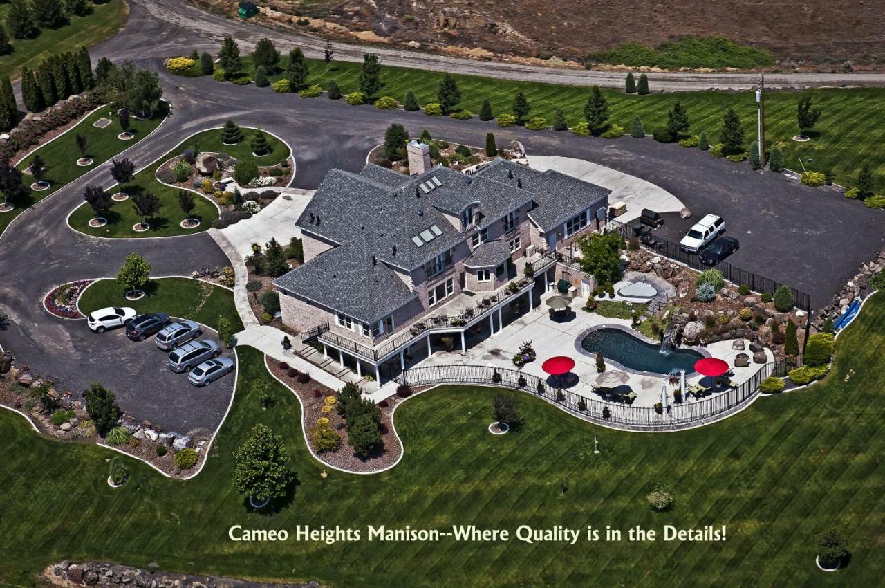 Cameo Heights Mansion And The Vine Fine Dining Restaurant Bed & Breakfast Touchet Екстериор снимка