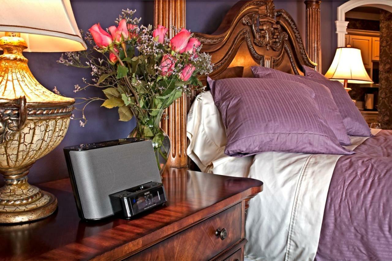 Cameo Heights Mansion And The Vine Fine Dining Restaurant Bed & Breakfast Touchet Екстериор снимка
