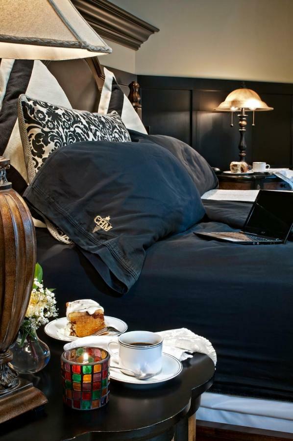 Cameo Heights Mansion And The Vine Fine Dining Restaurant Bed & Breakfast Touchet Екстериор снимка