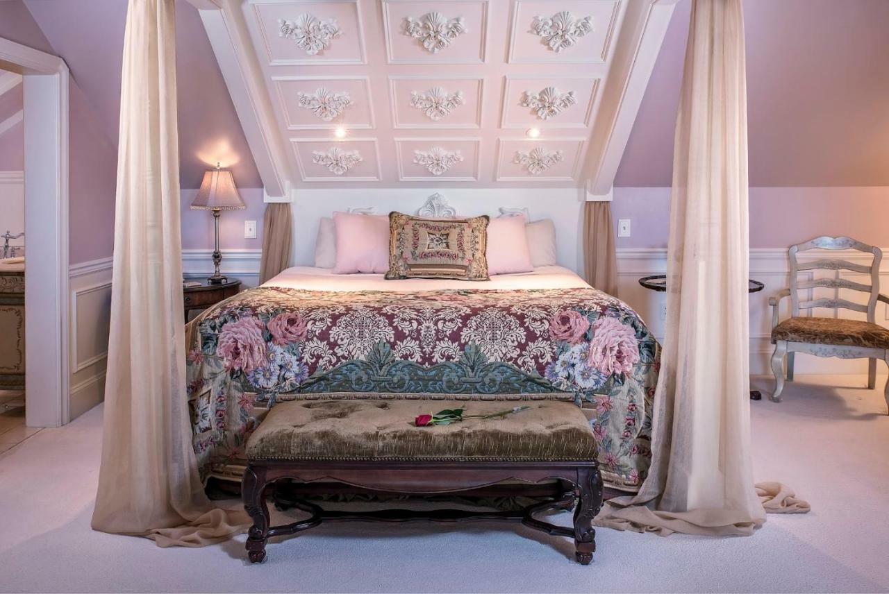 Cameo Heights Mansion And The Vine Fine Dining Restaurant Bed & Breakfast Touchet Екстериор снимка