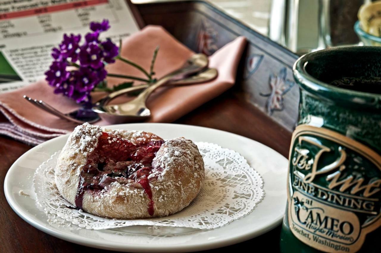 Cameo Heights Mansion And The Vine Fine Dining Restaurant Bed & Breakfast Touchet Екстериор снимка